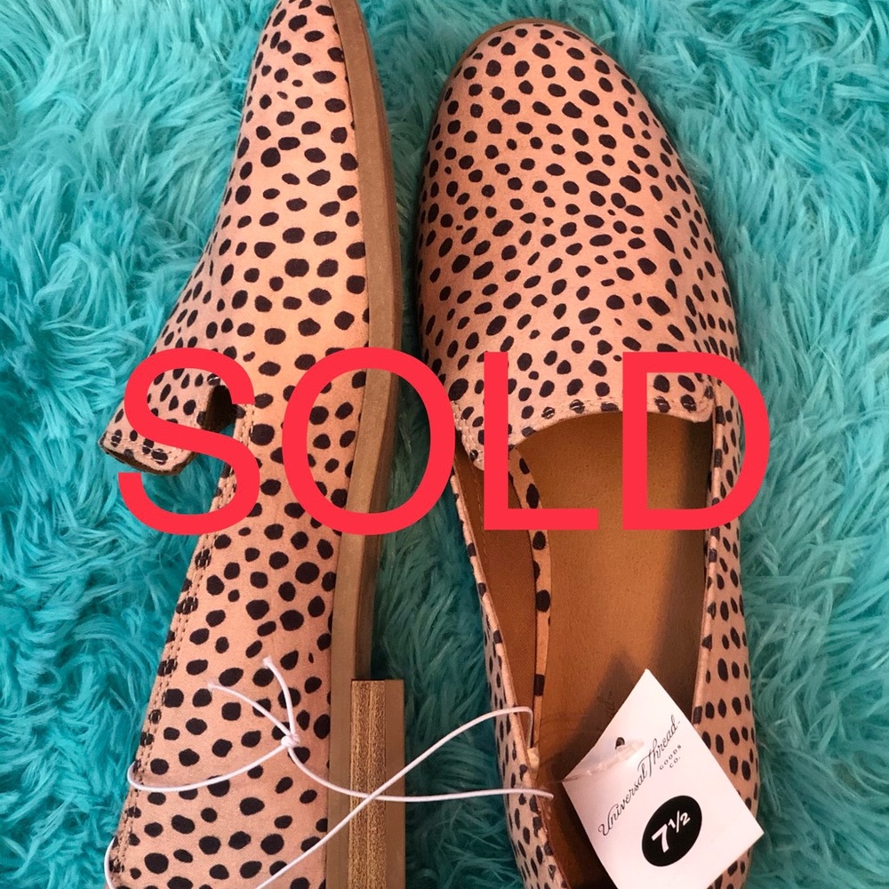 Universal thread print slip on flats